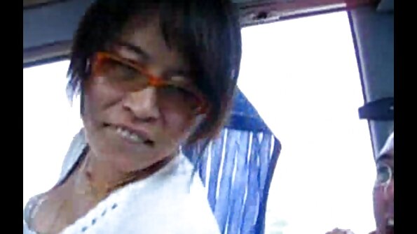 真空ポンプが大好きなブルネットは本当に良い一日を過ごしています 女性 の 為 の セックス 無料 動画