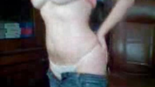 素敵なラックを持つブロンドは、彼女が今日どのようにセックスをしているのかを私たちに示しています 女 の 人 の ため の エロ 動画