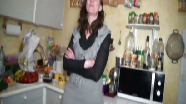 彼の居間で縛られたティーンは彼女のエッチなお尻をめちゃくちゃにしました 無料 女性 エロ 動画