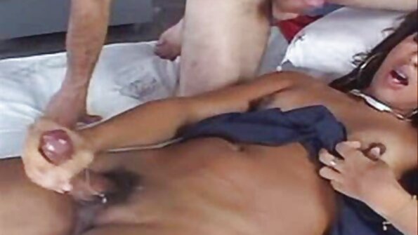 ホットな細い雌犬は、ホットなプロのようにディックを吸っています sex 動画 沢井 亮