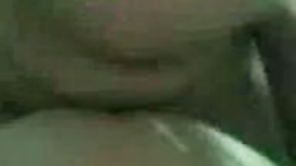 巨乳のセクシーな女が可愛いお尻にザーメンをぶちまける 女性 av