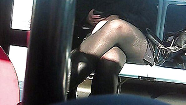 ボインのアジアのベイビーは、変態の大人のおもちゃで彼女の猫を喜ばせます 無料 アダルト 女性 向き